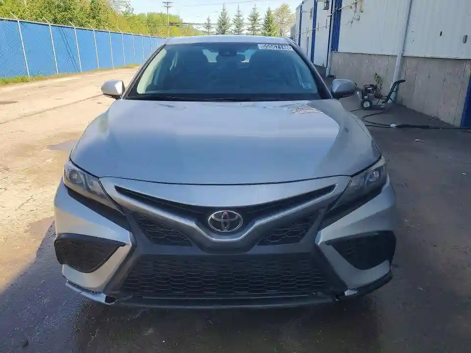 4T1G11AK0NU692046 2022 TOYOTA CAMRY-4