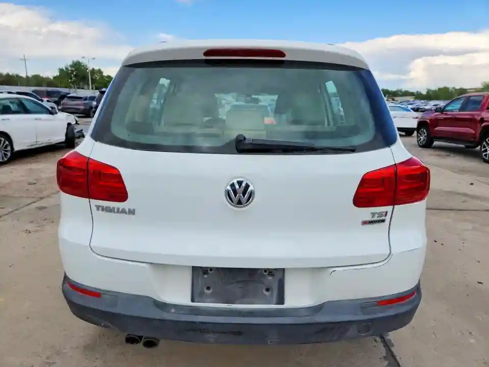 WVGBV7AX9HK039065 2017 VOLKSWAGEN TIGUAN-5