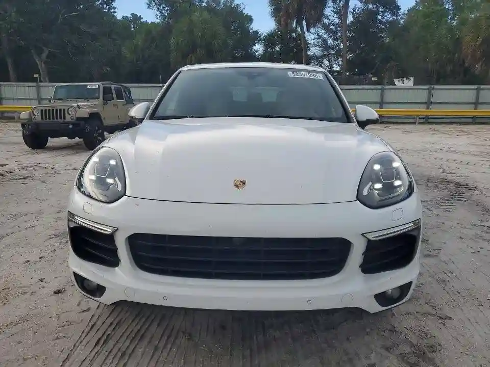 WP1AE2A27HLA75059 2017 PORSCHE CAYENNE-4