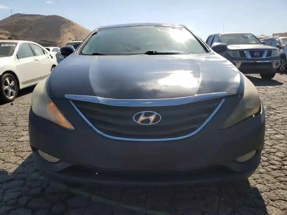 5NPEC4AC4BH254152 2011 HYUNDAI SONATA-4