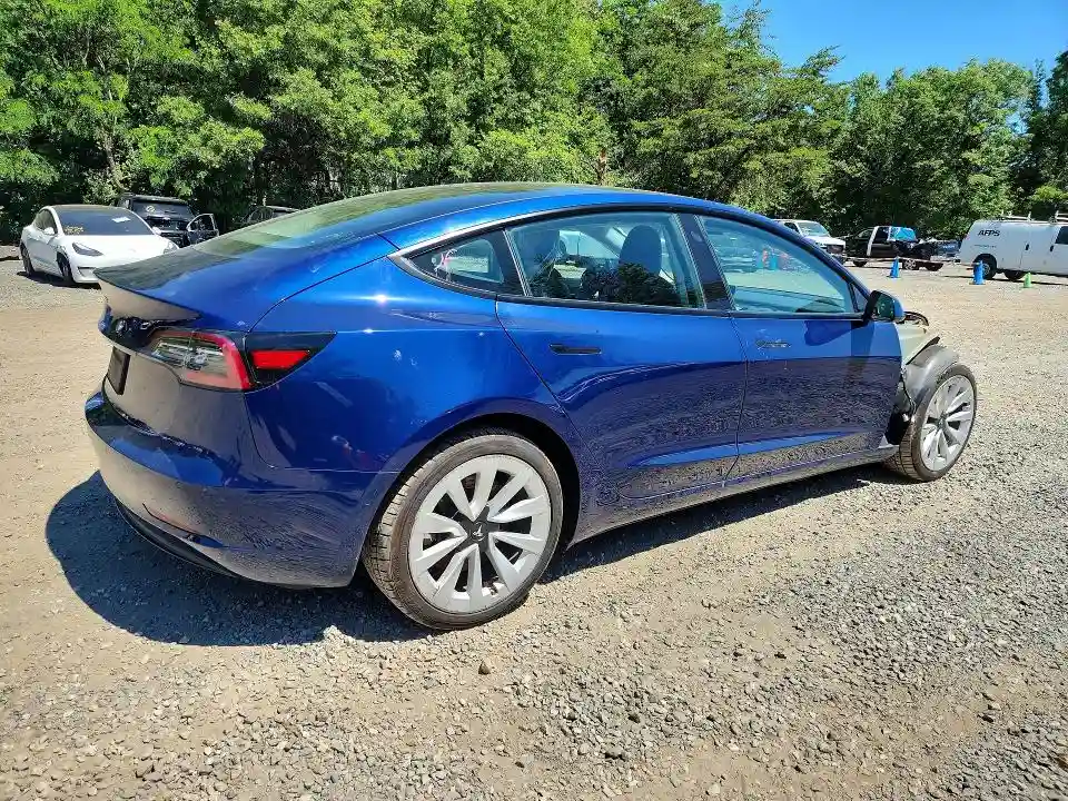 5YJ3E1EA4NF370446 2022 TESLA MODEL 3-2