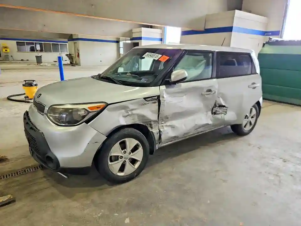 KNDJN2A25G7818665 2016 KIA SOUL BASE-0