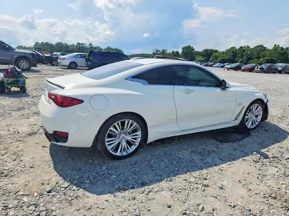 JN1EV7EK7JM342438 2018 INFINITI Q60-2