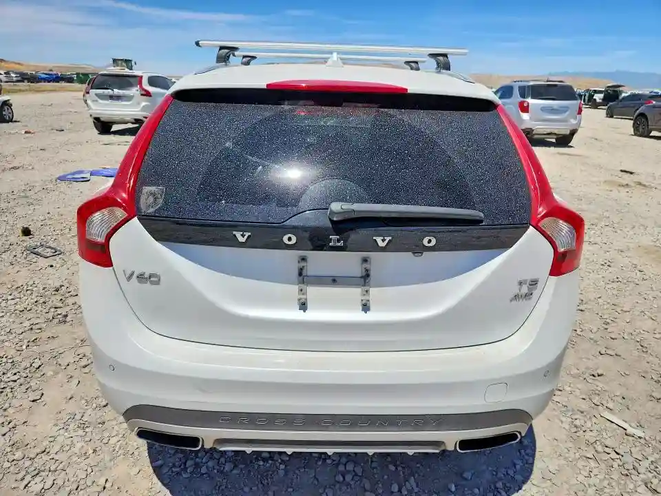 YV4612HK7G1003343 2016 VOLVO V60-5