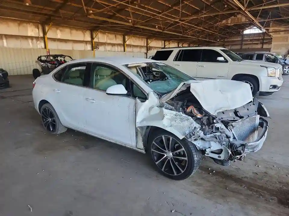 1G4PR5SK6H4112415 2017 BUICK VERANO-3