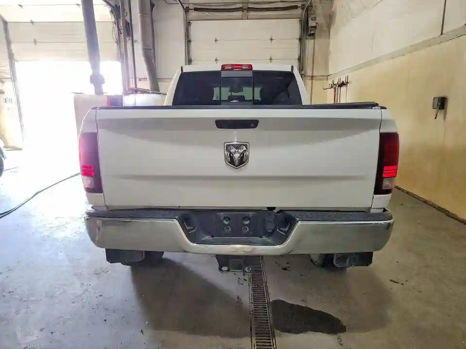3C6TR5EJ3FG514311 2015 RAM 2500-5
