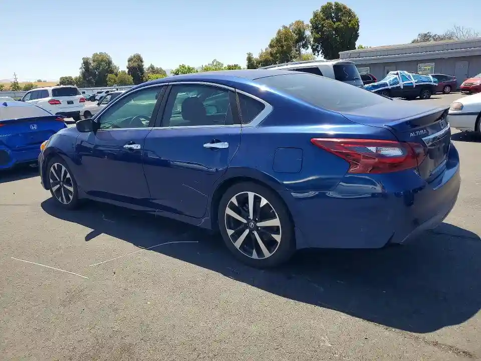 1N4AL3AP3JC139974 2018 NISSAN ALTIMA-1