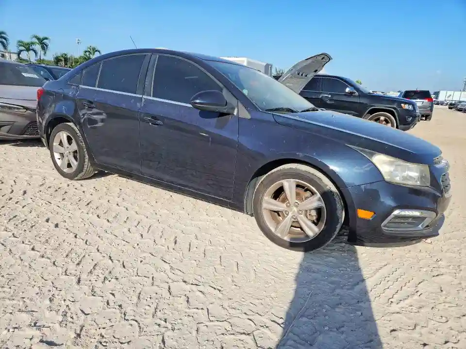 1G1PE5SB0F7298795 2015 CHEVROLET CRUZE-3