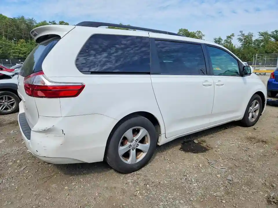5TDKZ3DC1HS867971 2017 TOYOTA ALL MODELS-2