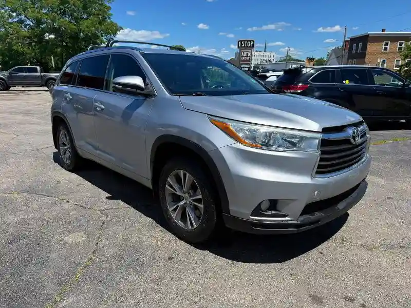 5TDJKRFH3FS075698 2015 TOYOTA HIGHLANDER-3