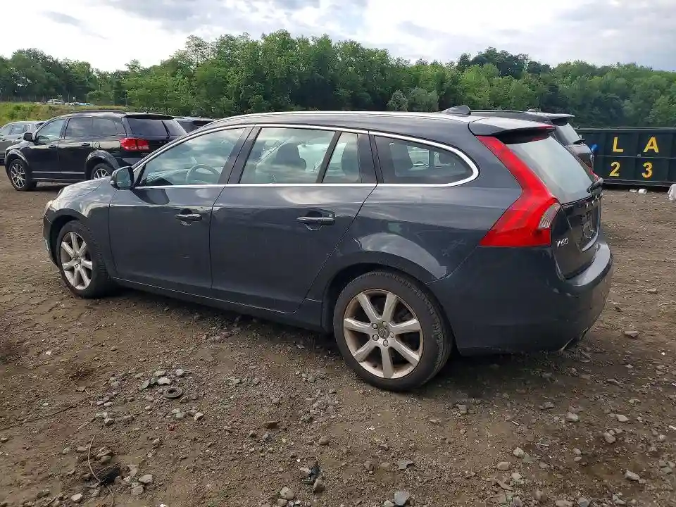 YV140MEK4G1307267 2016 VOLVO V60-1