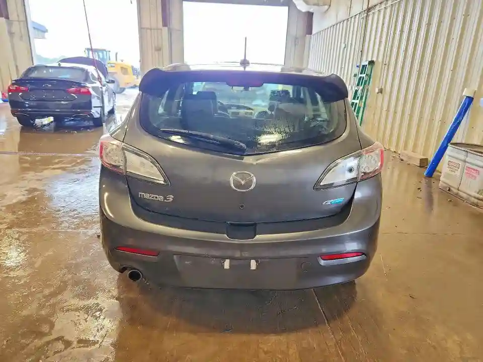 JM1BL1M7XD1777704 2013 MAZDA 3-5