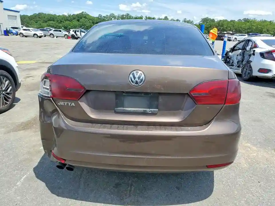 3VW2K7AJ4EM237126 2014 VOLKSWAGEN JETTA-5