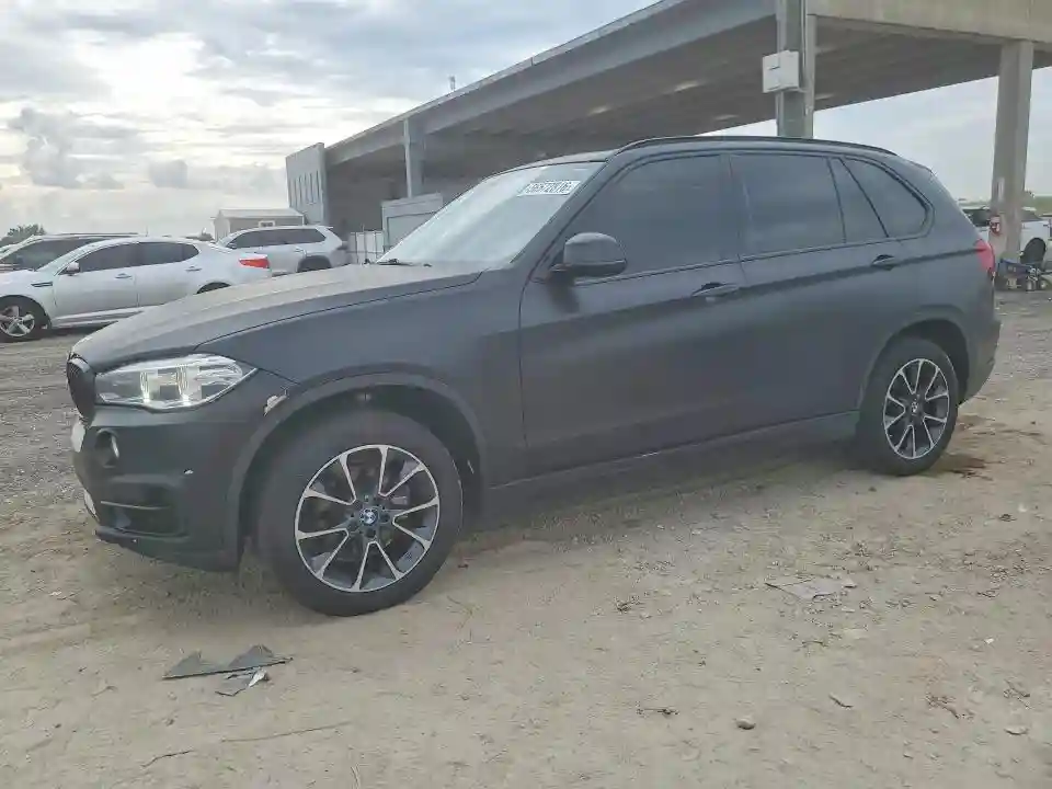 5UXKR0C50J0X83603 2018 BMW X5-0