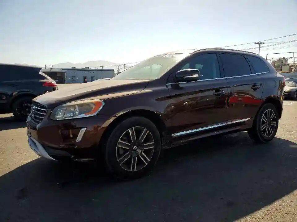 YV440MDR8H2225720 2017 VOLVO XC60-0