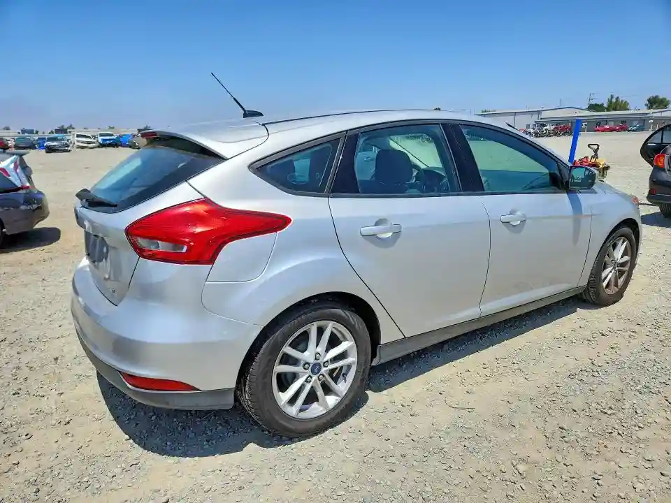 1FADP3K28FL307295 2015 FORD FOCUS-2