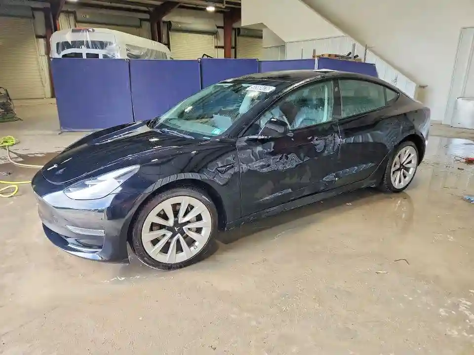 5YJ3E1EAXPF436968 2023 TESLA MODEL 3-0