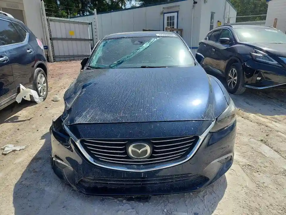 JM1GL1W50H1140165 2017 MAZDA 6-4
