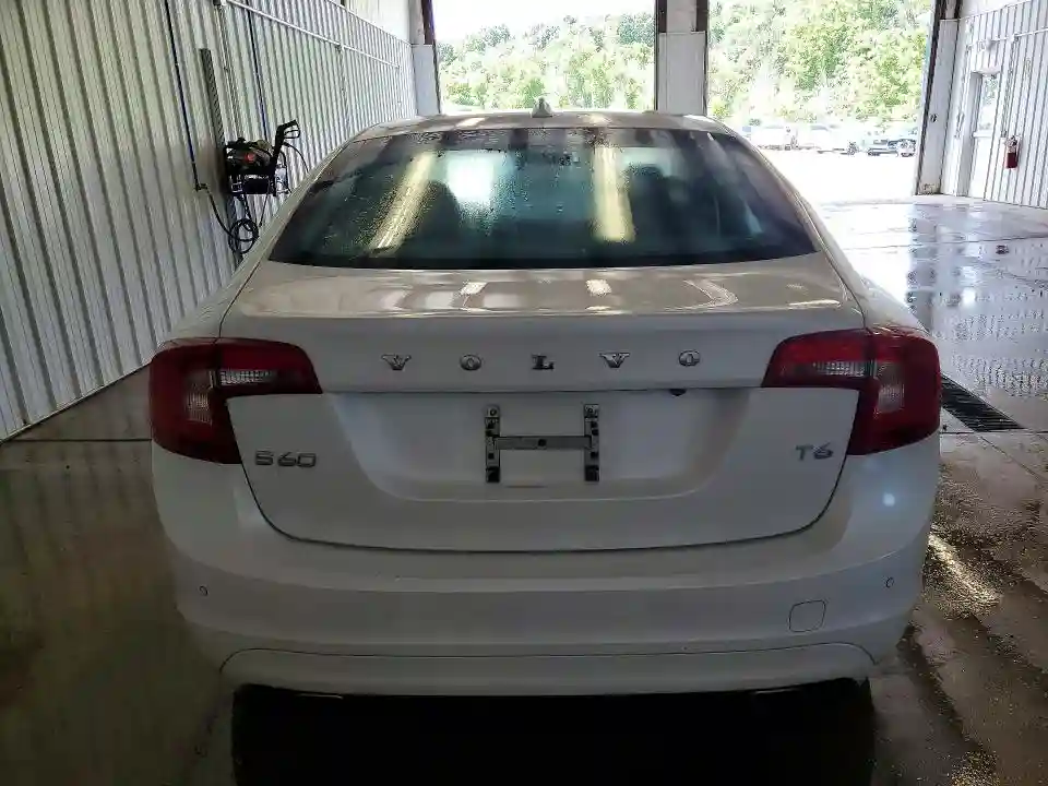 YV149MFM2F2335180 2015 VOLVO S60-5