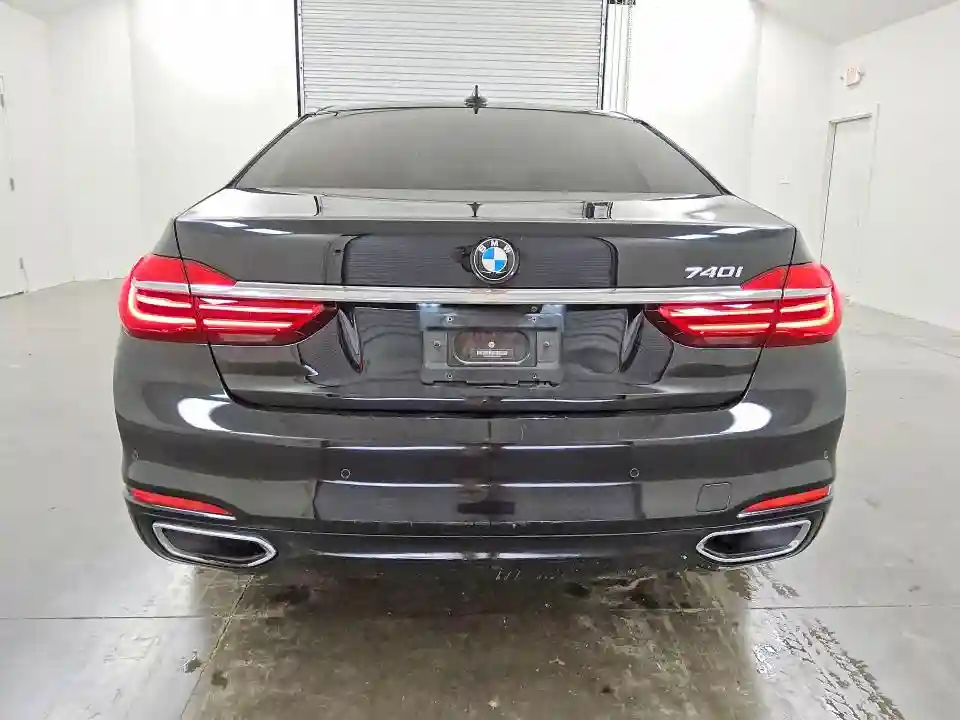 WBA7E2C59GG547592 2016 BMW 7 SERIES-5