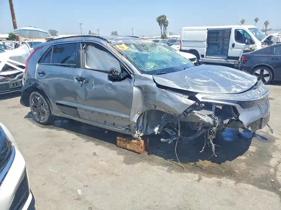 KNDCR3L19R5111056 2024 KIA NIRO WIND-3
