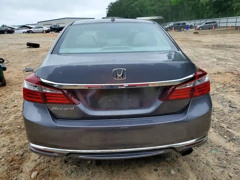 1HGCR2F92HA082616 2017 HONDA ACCORD-5