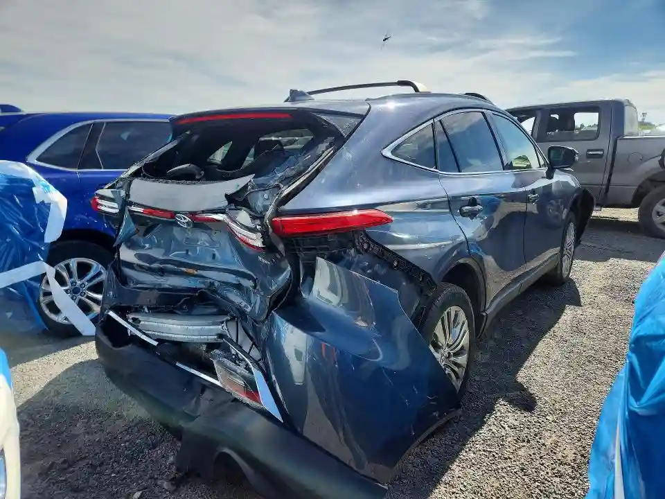 JTEAAAAH2NJ092706 2022 TOYOTA VENZA-2