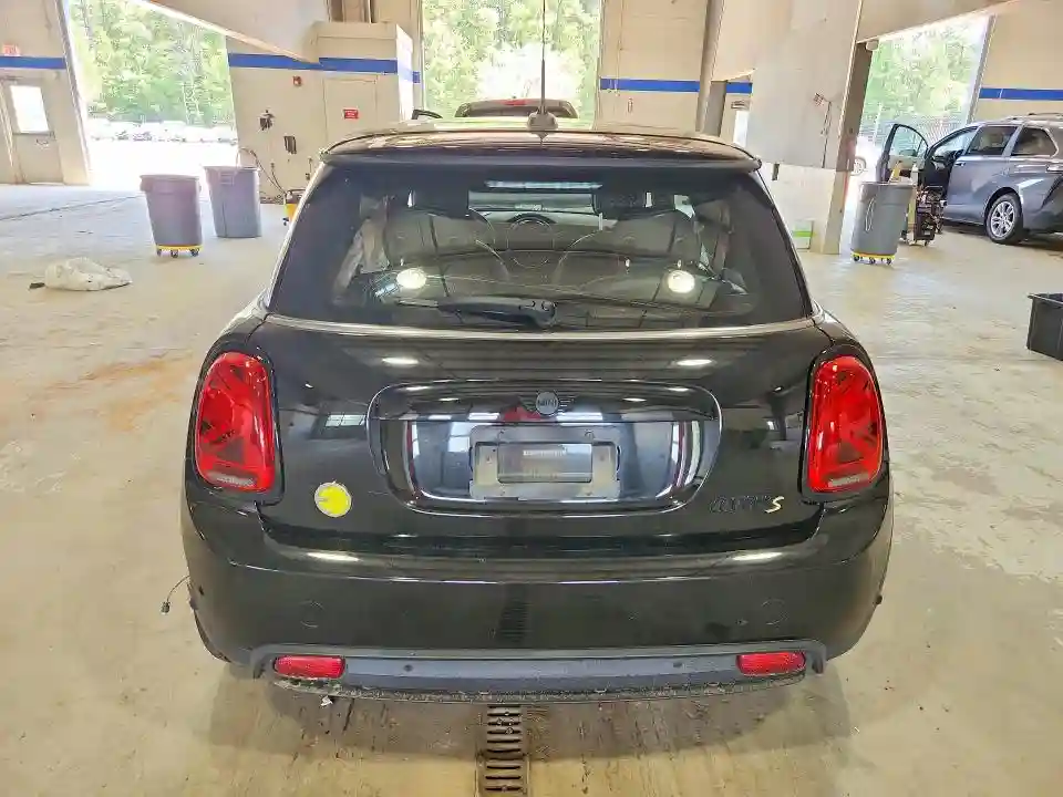 WMW13DJ04N2R01057 2022 MINI COOPER SE-5