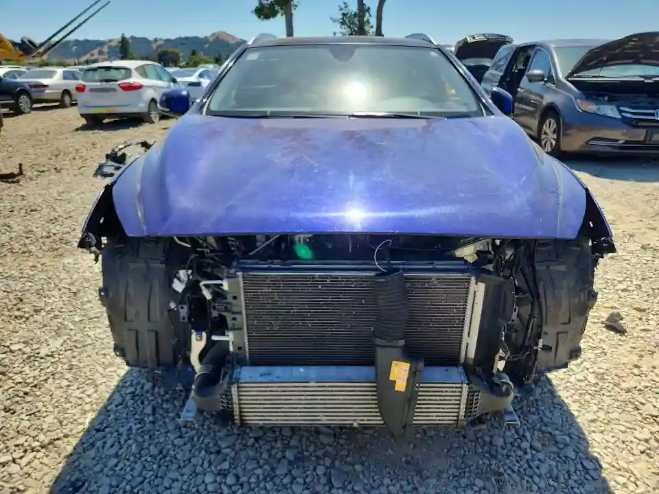 SJKCH5CP5HA031629 2017 INFINITI QX30-4