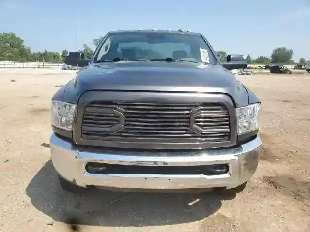 3C63R3AJ1JG132166 2018 RAM 3500-4