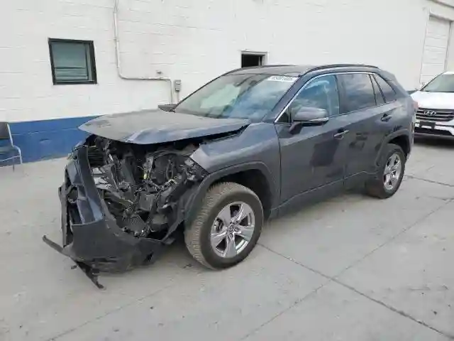 2T3P1RFV5NW261078 2022 TOYOTA RAV4-0
