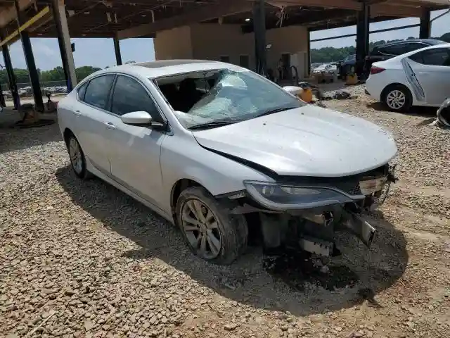 1C3CCCAB8FN682339 2015 CHRYSLER 200-3