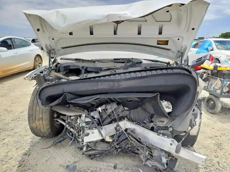 7SAXCBE58RF440202 2024 TESLA MODEL X-4