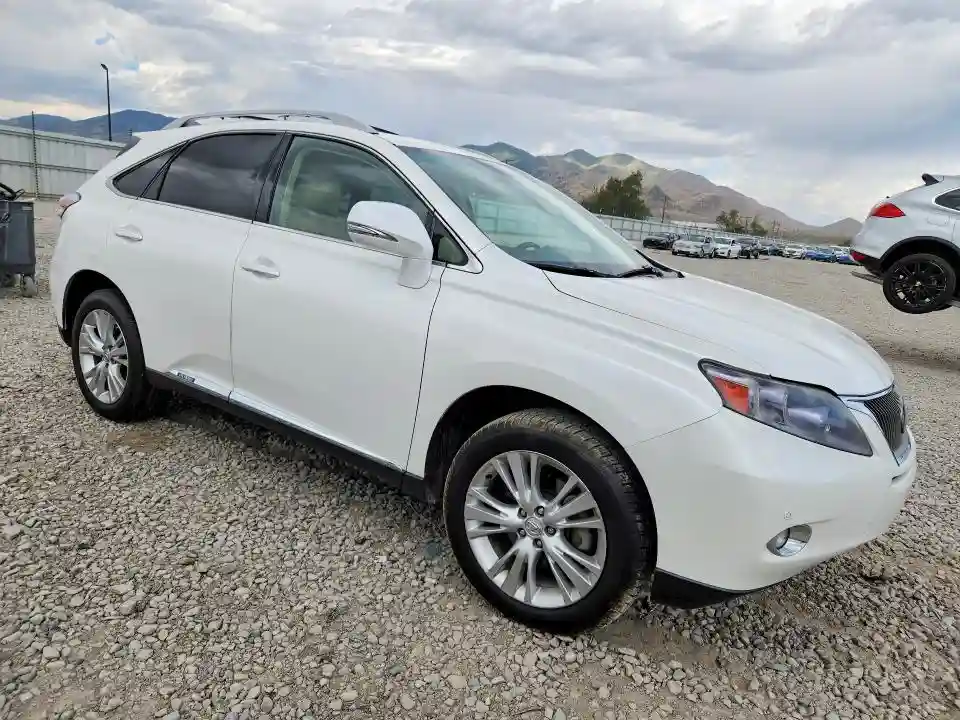 JTJBC1BA6B2033875 2011 LEXUS RX450-3