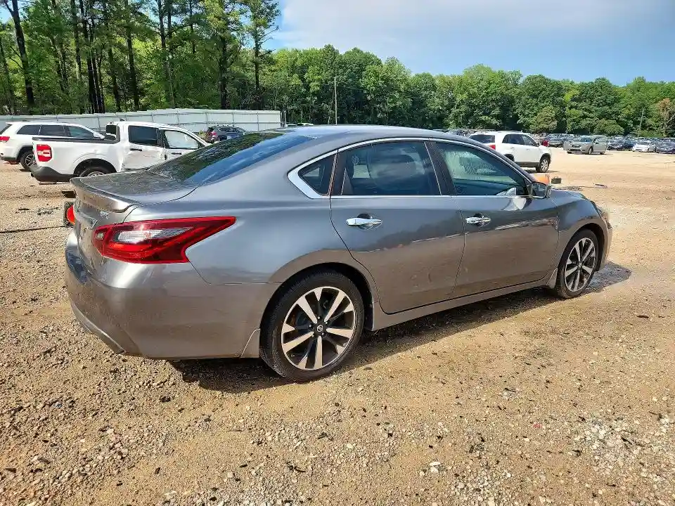 1N4AL3AP2JC131008 2018 NISSAN ALTIMA-2