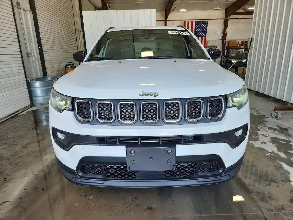 3C4NJDBN3PT504266 2023 JEEP COMPASS-4
