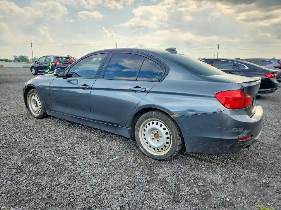 WBA3C3C51DF978746 2013 BMW 3 SERIES-1