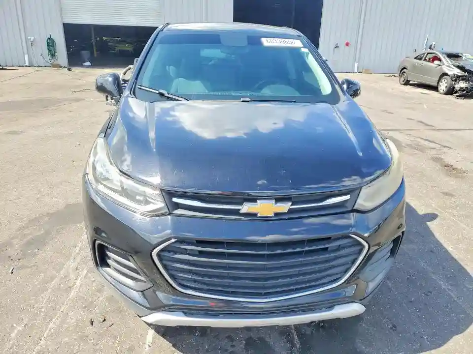 3GNCJKSBXHL230932 2017 CHEVROLET TRAX-4