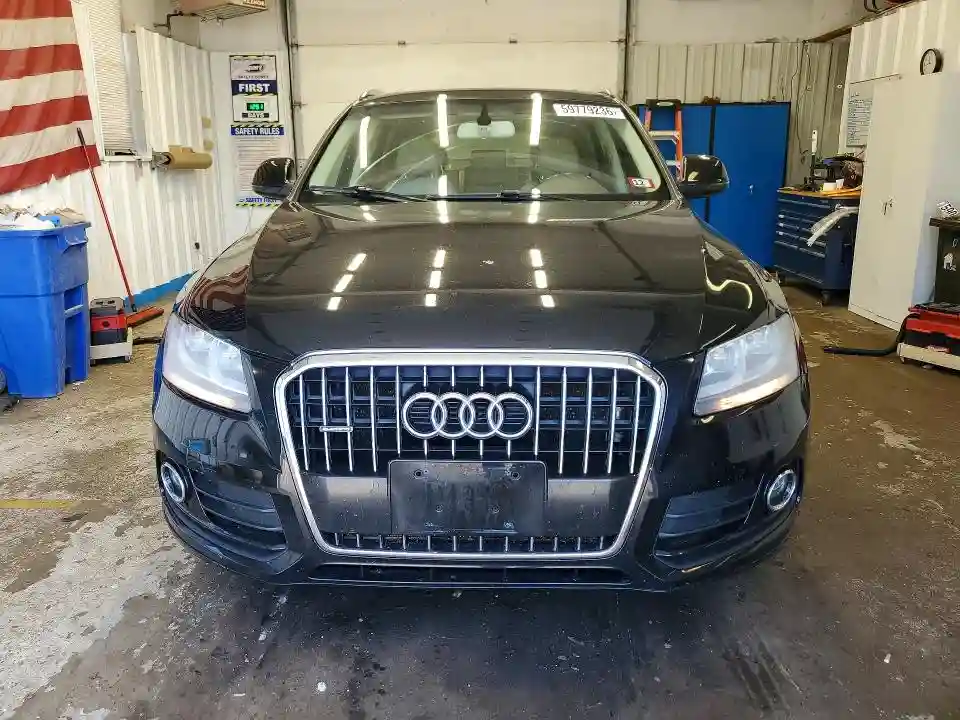 WA1CFBFPXDA051110 2013 AUDI Q5-4