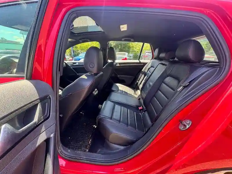 3VW547AU8HM004968 2017 VOLKSWAGEN GTI-5
