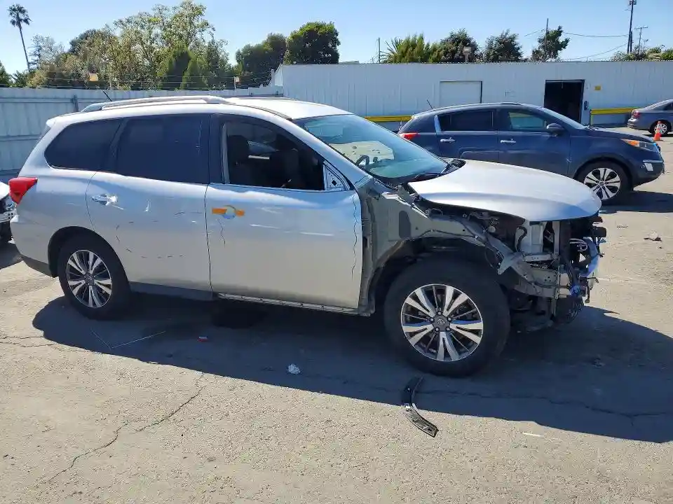 5N1DR2MN1HC608544 2017 NISSAN PATHFINDER-3