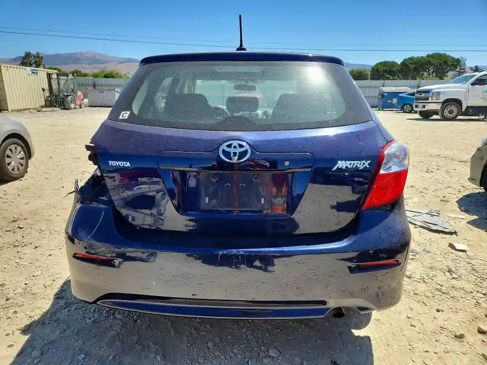 2T1KU4EE8AC322420 2010 TOYOTA MATRIX-5