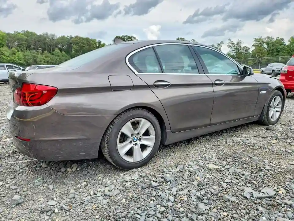 WBAFR1C50BC749120 2011 BMW 5 SERIES-2