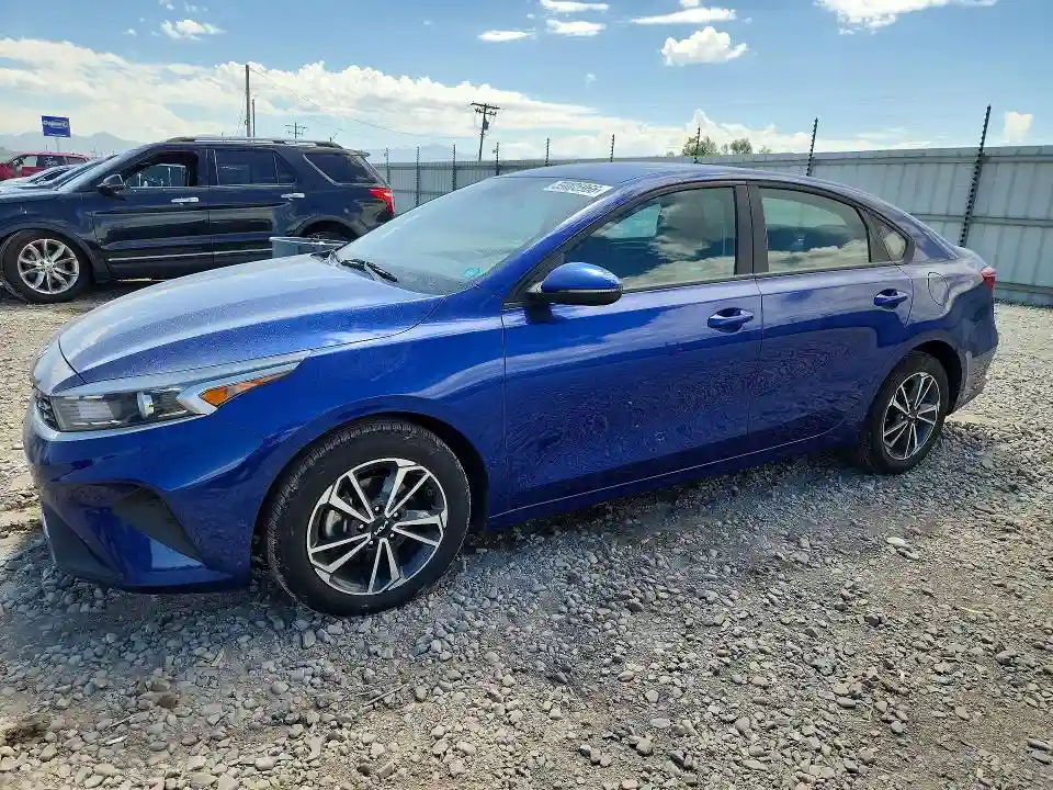 3KPF24AD6PE526891 2023 KIA FORTE-0