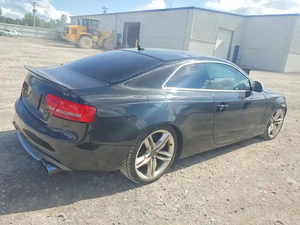 WAUVVAFR6BA011436 2011 AUDI S5/RS5-2