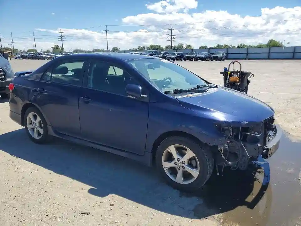 2T1BU4EEXCC827278 2012 TOYOTA COROLLA-3
