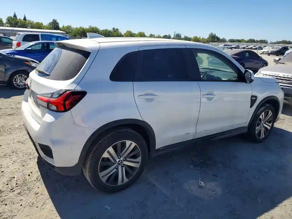 JA4APUAU3MU006070 2021 MITSUBISHI OUTLANDER-2