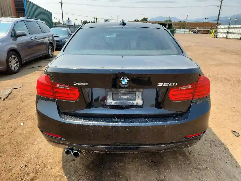 WBA3B3C53EJ978281 2014 BMW 3 SERIES-5