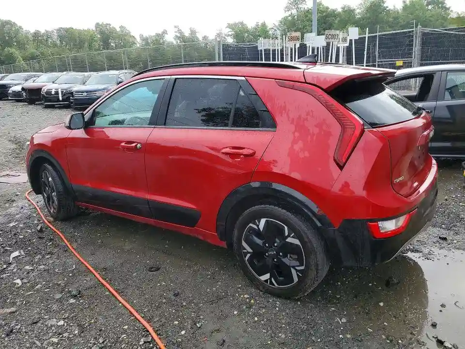KNDCR3L15P5073368 2023 KIA NIRO-1
