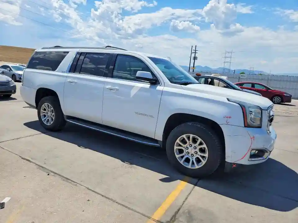 1GKS2FKC2JR362989 2018 GMC YUKON-3